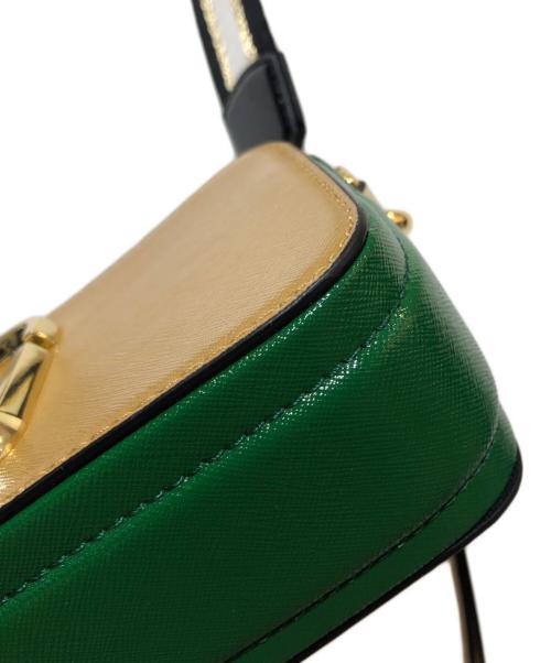 MARC JACOBS（マークジェイコブス）MARC JACOBS (マーク ジェイコブス) ショルダーバッグ ベージュ×グリーンの古着・服飾アイテム