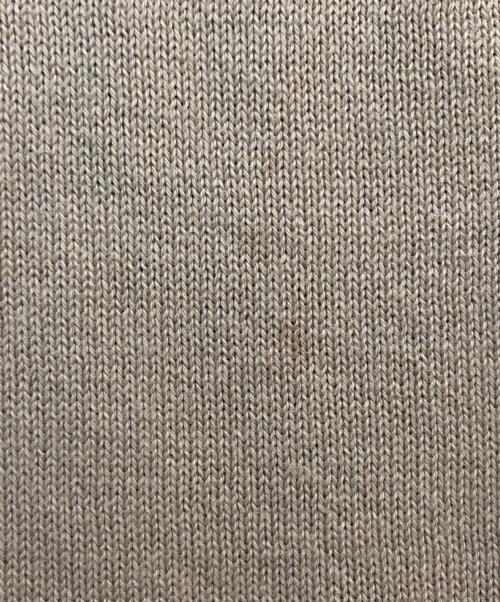 FRED PERRY（フレッドペリー）FRED PERRY (フレッドペリー) Vネックニット ベージュ サイズ:Mの古着・服飾アイテム