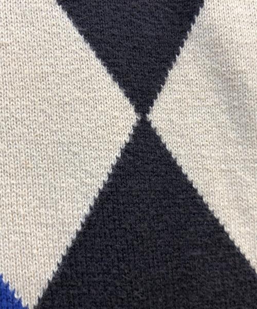 FRED PERRY（フレッドペリー）FRED PERRY (フレッドペリー) Vネックニット ベージュ サイズ:Mの古着・服飾アイテム