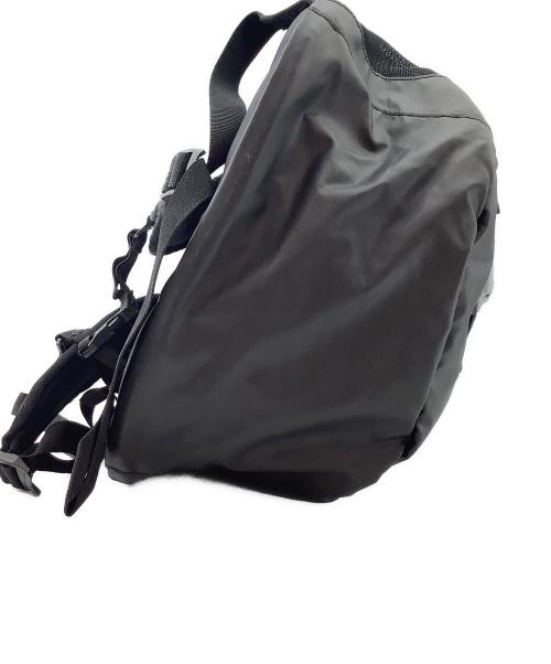 UNDER ARMOUR（アンダーアーマー）UNDER ARMOUR (アンダーアーマー) ストームコンテンダーバックパック グレー×ブラックの古着・服飾アイテム