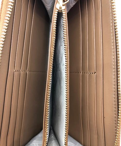 UGG（アグ）UGG (アグ) 長財布 ベージュの古着・服飾アイテム