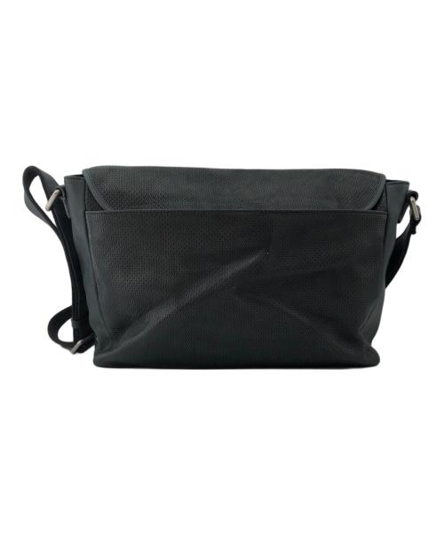 GIORGIO ARMANI（ジョルジョアルマーニ）GIORGIO ARMANI (ジョルジョアルマーニ) レザーメッセンジャーバッグ ブラックの古着・服飾アイテム