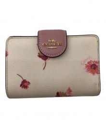 COACH（コーチ）の古着「2つ折り財布」｜ホワイト×ピンク