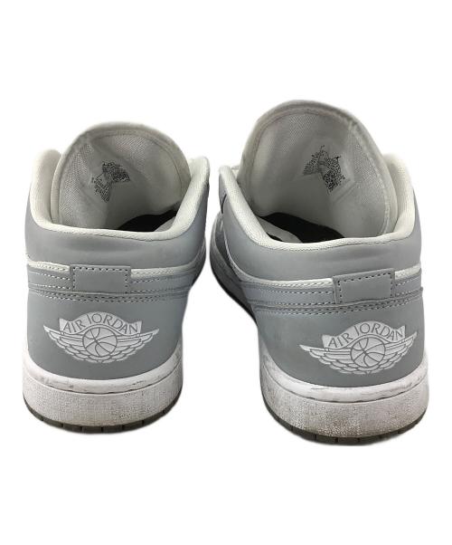 NIKE（ナイキ）NIKE (ナイキ) スニーカー グレー×ホワイト サイズ:26の古着・服飾アイテム