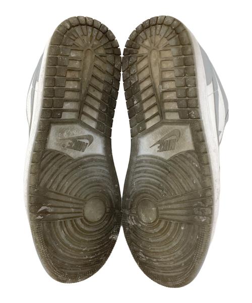 NIKE（ナイキ）NIKE (ナイキ) スニーカー グレー×ホワイト サイズ:26の古着・服飾アイテム