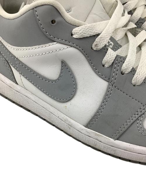 NIKE（ナイキ）NIKE (ナイキ) スニーカー グレー×ホワイト サイズ:26の古着・服飾アイテム