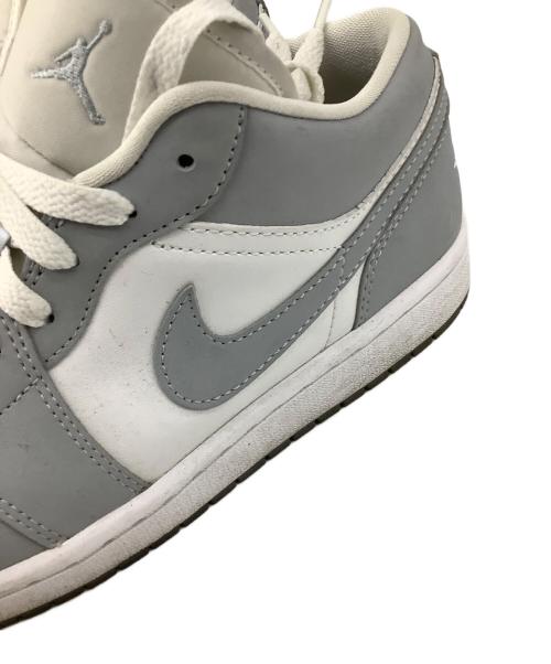 NIKE（ナイキ）NIKE (ナイキ) スニーカー グレー×ホワイト サイズ:26の古着・服飾アイテム