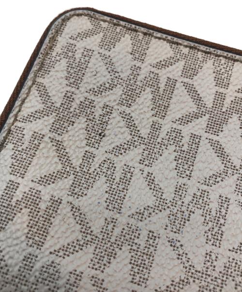 MICHAEL KORS（マイケルコース）MICHAEL KORS (マイケルコース) 3つ折り財布 ホワイト×ブラウンの古着・服飾アイテム