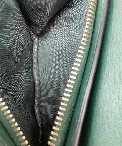 VALENTINO GARAVANI（ヴァレンティノ・ガラヴァーニ）VALENTINO GARAVANI (ヴァレンティノ・ガラヴァーニ) 2つ折り財布 グリーンの古着・服飾アイテム