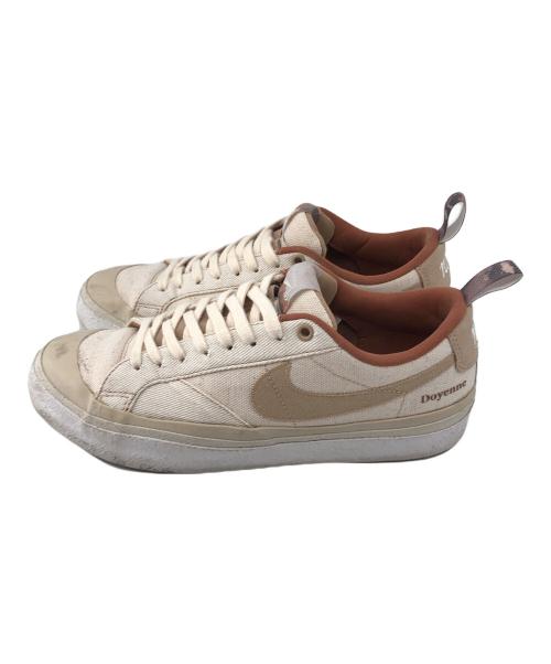 NIKE（ナイキ）NIKE (ナイキ) Doyenne (ドイエン) スニーカー ベージュ サイズ:25の古着・服飾アイテム