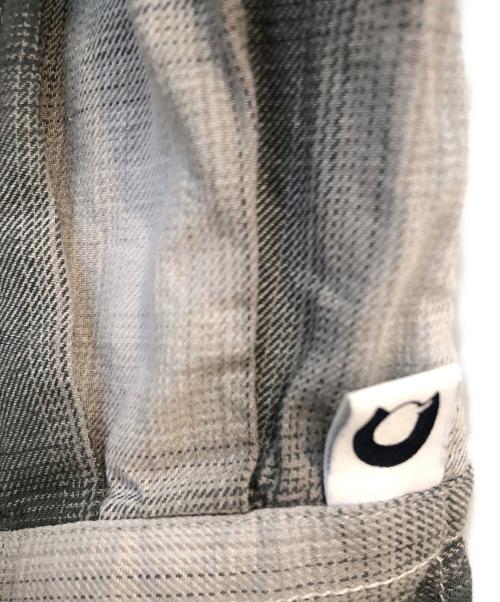 CAHLUMN（カウラム）CAHLUMN (カウラム) チェックシャツ グリーン×ホワイト サイズ:Lの古着・服飾アイテム