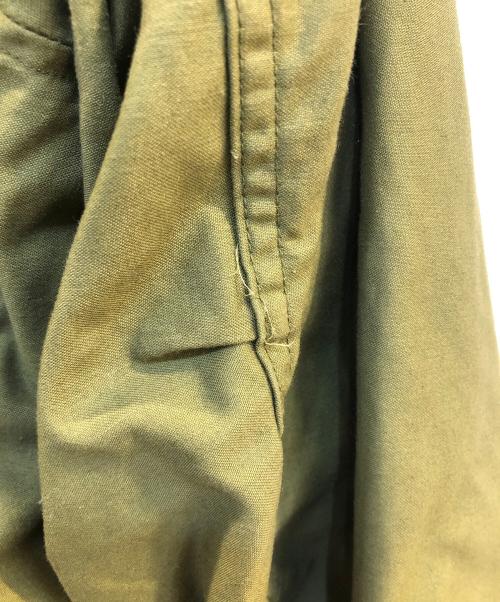 M65フィールドジャケット（エムロクゴーフィールドジャケット）M65フィールドジャケット (エムロクゴーフィールドジャケット) M65フィールドジャケット オリーブ サイズ:Mの古着・服飾アイテム