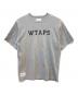 WTAPS（ダブルタップス）の古着「半袖ロゴTシャツ」｜グレー