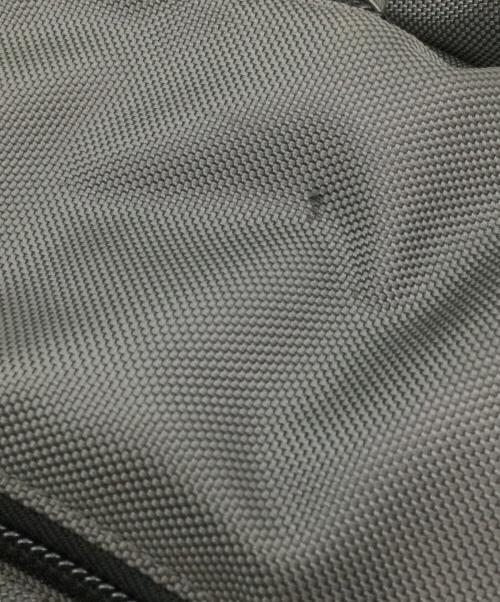 TUMI（トゥミ）TUMI (トゥミ) リュック グレーの古着・服飾アイテム