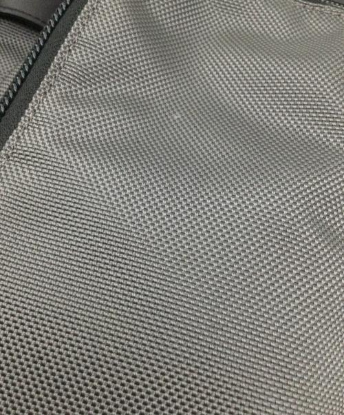 TUMI（トゥミ）TUMI (トゥミ) リュック グレーの古着・服飾アイテム