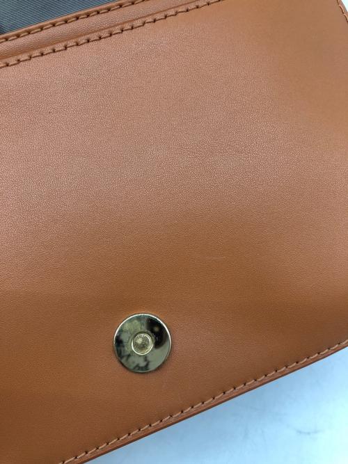 MARC JACOBS（マークジェイコブズ）MARC JACOBS (マークジェイコブズ) ショルダーバッグ　H901L01RE21 ブラウンの古着・服飾アイテム