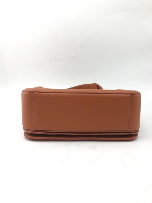 MARC JACOBS（マークジェイコブズ）MARC JACOBS (マークジェイコブズ) ショルダーバッグ　H901L01RE21 ブラウンの古着・服飾アイテム