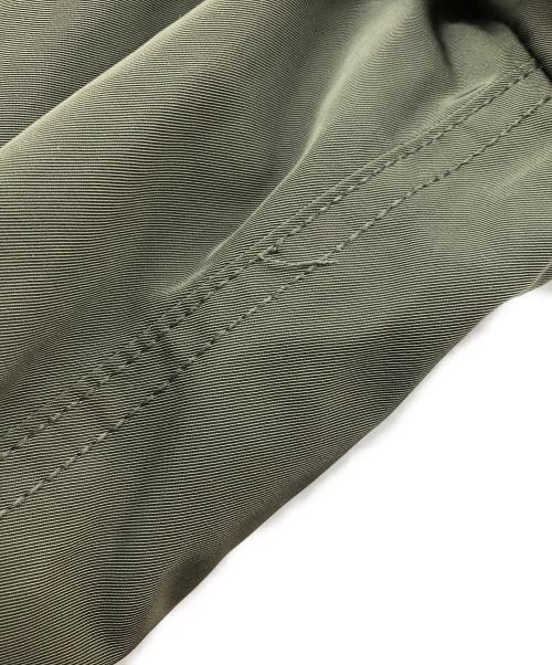 AVIREX（アヴィレックス）AVIREX (アヴィレックス) フライトジャケット カーキ×ブラック サイズ:Mの古着・服飾アイテム