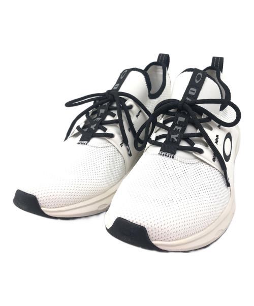 OAKLEY（オークリー）OAKLEY (オークリー) ローカットスニーカー ホワイト サイズ:265の古着・服飾アイテム