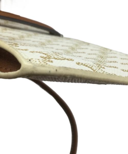 CELINE（セリーヌ）CELINE (セリーヌ) トリオンフキャンバスモバイルポーチ ブラウン×ベージュの古着・服飾アイテム