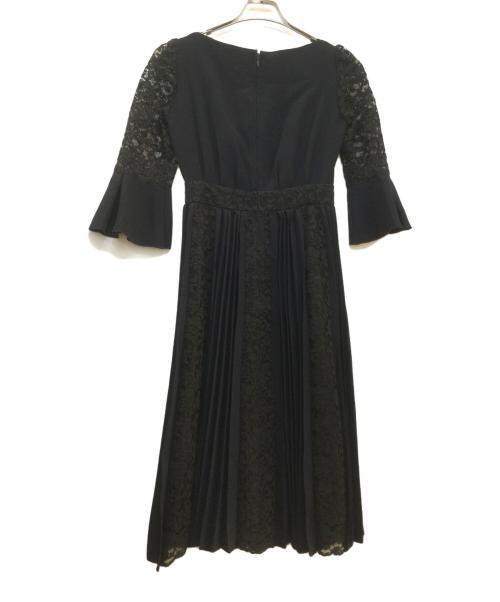 23区 applaudir（23区アプロディール）23区 APPLAUDIR (23区アプロディール) レースコンビプリーツドレス ブラック サイズ:32 未使用品の古着・服飾アイテム