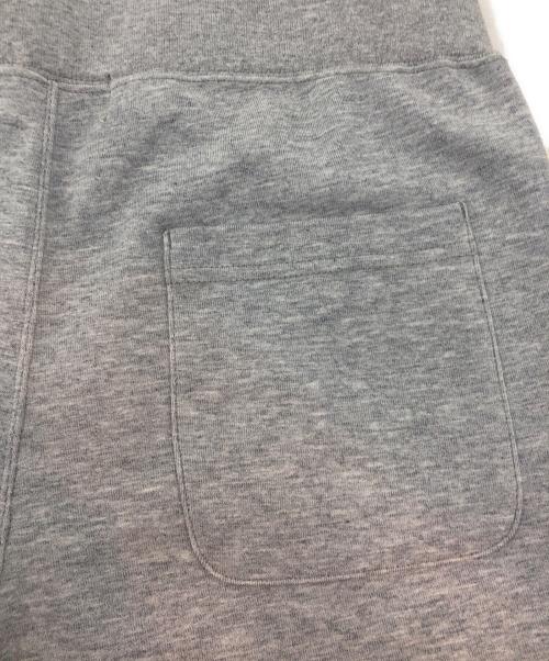 A BATHING APE（ア ベイシング エイプ）A BATHING APE (ア ベイシング エイプ) テープラインショートパンツ グレー サイズ:Mの古着・服飾アイテム