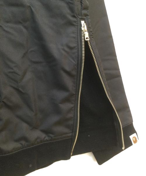 A BATHING APE（ア ベイシング エイプ）A BATHING APE (ア ベイシング エイプ) プルオーバーパーカー グレー×ブラック サイズ:L 未使用品の古着・服飾アイテム