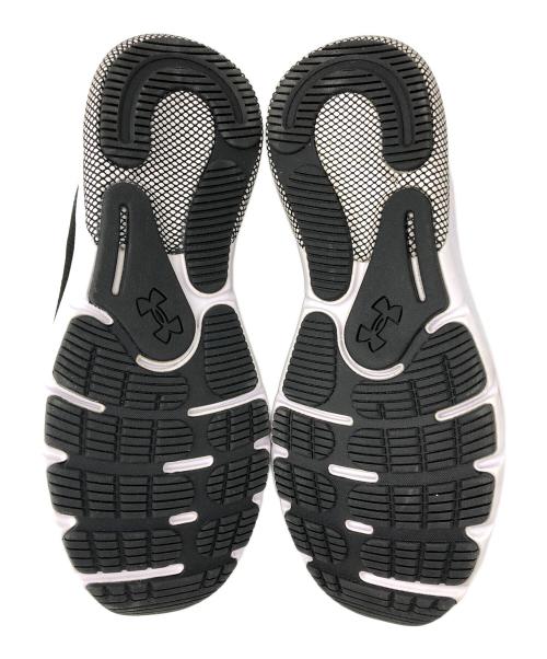 UNDER ARMOUR（アンダーアーマー）UNDER ARMOUR (アンダーアーマー) ランニングシューズ ブラック サイズ:28.5の古着・服飾アイテム