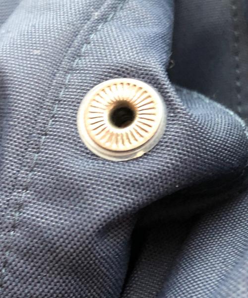 THE NORTH FACE（ザ ノース フェイス）THE NORTH FACE (ザ ノース フェイス) ダウンジャケット Recycled Gotham Jacke ネイビー サイズ:Mの古着・服飾アイテム