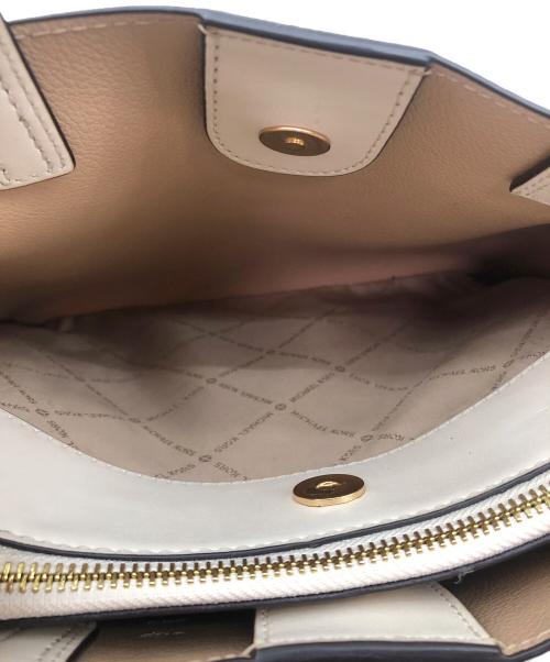 MICHAEL KORS（マイケル・コース）MICHAEL KORS (マイケル・コース) 2WAYバッグ ベージュの古着・服飾アイテム