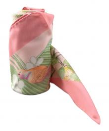 Salvatore Ferragamo（サルヴァトーレ フェラガモ）の古着「シルクスカーフ」｜ピンク