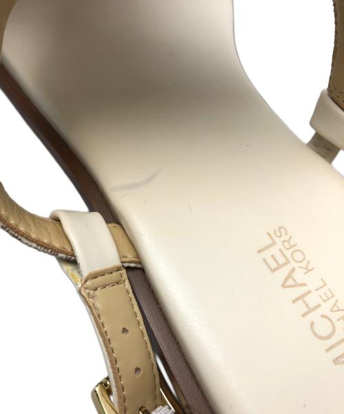 MICHAEL KORS（マイケルコース）MICHAEL KORS (マイケルコース) サンダル アイボリー サイズ:7.5Mの古着・服飾アイテム