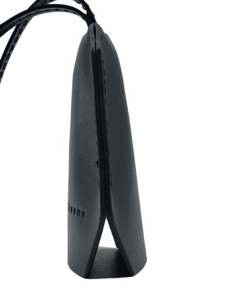 Maison Kinema（メゾン キネマ）Maison Kinema (メゾン キネマ) レザーキークロシェット ブラックの古着・服飾アイテム