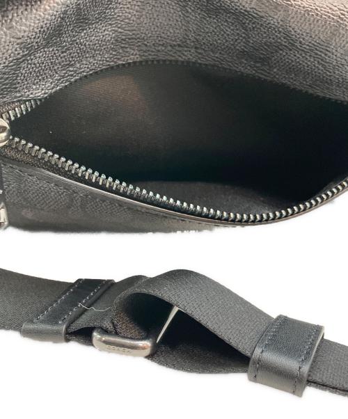 COACH（コーチ）COACH (コーチ) エリアス クロスボディ チャコール/ブラック サイズ:記載なしの古着・服飾アイテム