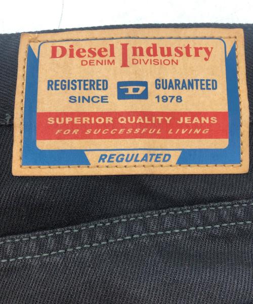 DIESEL（ディーゼル）DIESEL (ディーゼル) デニムパンツ Bootcut Jeans 1998 D-Buck ブラック サイズ:W28L30の古着・服飾アイテム