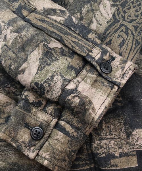 DIESEL（ディーゼル）DIESEL (ディーゼル) 中綿ジャケット　カモフラージュ グリーン×ブラック サイズ:Sの古着・服飾アイテム