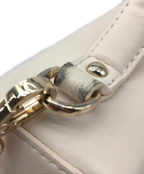 DIANA（ダイアナ）DIANA (ダイアナ) スタッズショルダーバッグ ホワイト サイズ:記載なしの古着・服飾アイテム