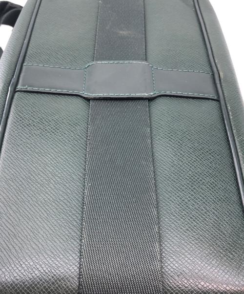 LOUIS VUITTON（ルイ ヴィトン）LOUIS VUITTON (ルイ ヴィトン) ショルダーバッグ　タイガ　リポーターPM グリーンの古着・服飾アイテム