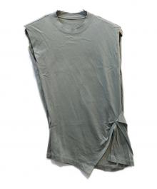 Mame Kurogouchi（マメクロゴウチ）の古着「ノースリーブカットソーCotton Jersey Asymmetric Sleeveless Top」｜グレー