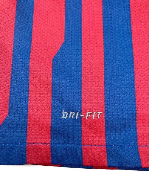 FCバルセロナ（エフシーバルセロナ）FCバルセロナ (エフシーバルセロナ) サッカーユニフォーム FCバルセロナ 11/12 ホーム エンジ×ネイビー サイズ:Ｌの古着・服飾アイテム
