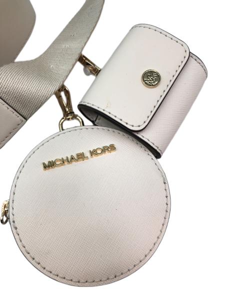 MICHAEL KORS（マイケル・コース）MICHAEL KORS (マイケル・コース) ショルダーバッグ ホワイトの古着・服飾アイテム