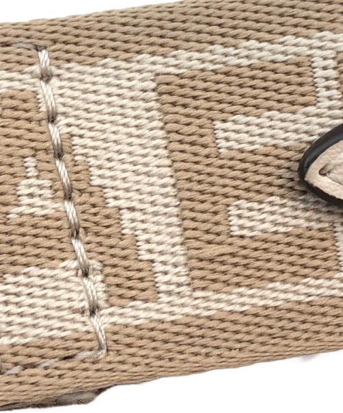 MICHAEL KORS（マイケル・コース）MICHAEL KORS (マイケル・コース) ショルダーバッグ ホワイトの古着・服飾アイテム