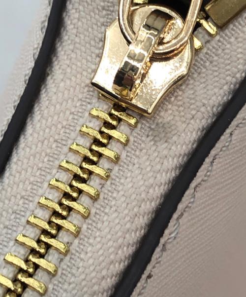 MICHAEL KORS（マイケル・コース）MICHAEL KORS (マイケル・コース) ショルダーバッグ ホワイトの古着・服飾アイテム