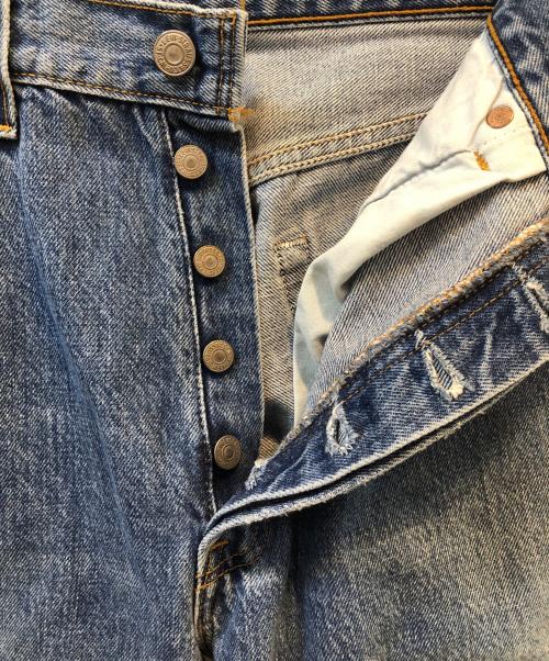 LEVI'S（リーバイス）LEVI'S (リーバイス) デニムパンツ ボタン裏553 USA製 ブルー サイズ:W32L34の古着・服飾アイテム