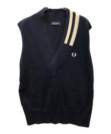 FRED PERRY（フレッドペリー）の古着「ベスト」｜ネイビー×ホワイト