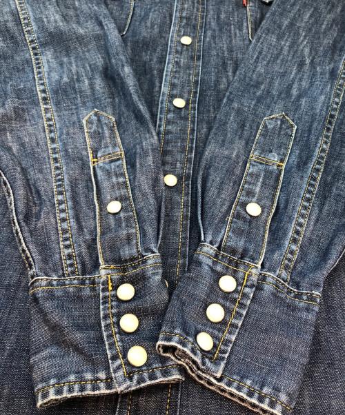 LEVI'S（リーバイス）LEVI'S (リーバイス) ウエスタンデニムシャツ 90S 香港製 ブルー サイズ:Mの古着・服飾アイテム