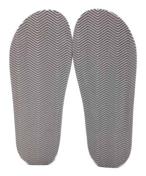 adidas（アディダス）adidas (アディダス) サンダル ホワイト サイズ:27.5cmの古着・服飾アイテム