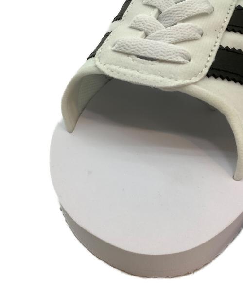 adidas（アディダス）adidas (アディダス) サンダル ホワイト サイズ:27.5cmの古着・服飾アイテム