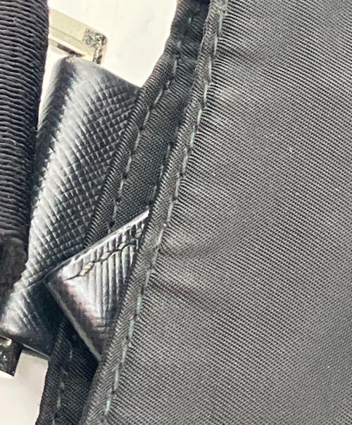 PRADA（プラダ）PRADA (プラダ) ナイロンショルダーバッグ ブラックの古着・服飾アイテム