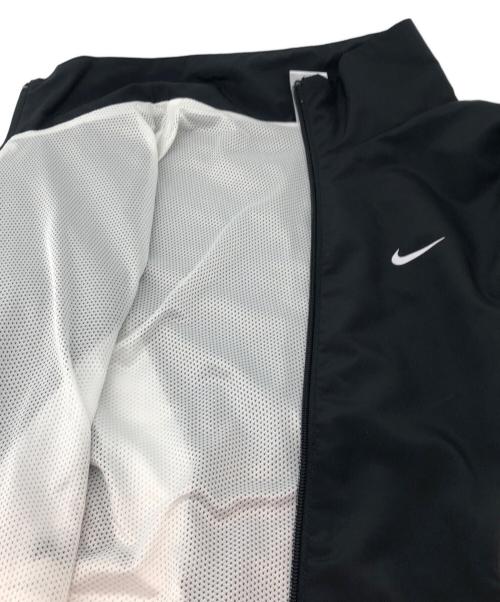 NIKE（ナイキ）NIKE (ナイキ) ウインドブレーカー ブラック×ホワイト サイズ:Mの古着・服飾アイテム